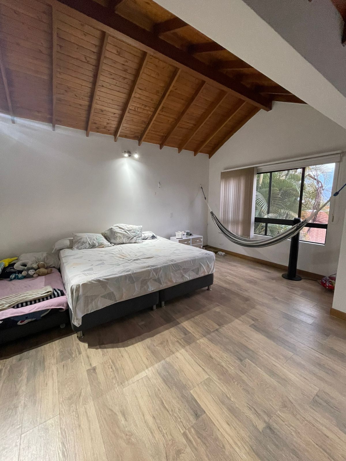 Venta de casa en El Poblado los Gonzalez