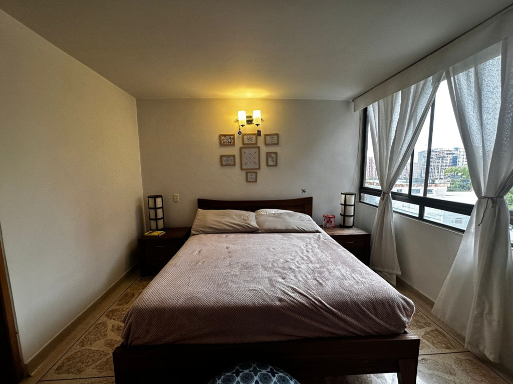 Apartamento duplex en venta en Castropol Medellin