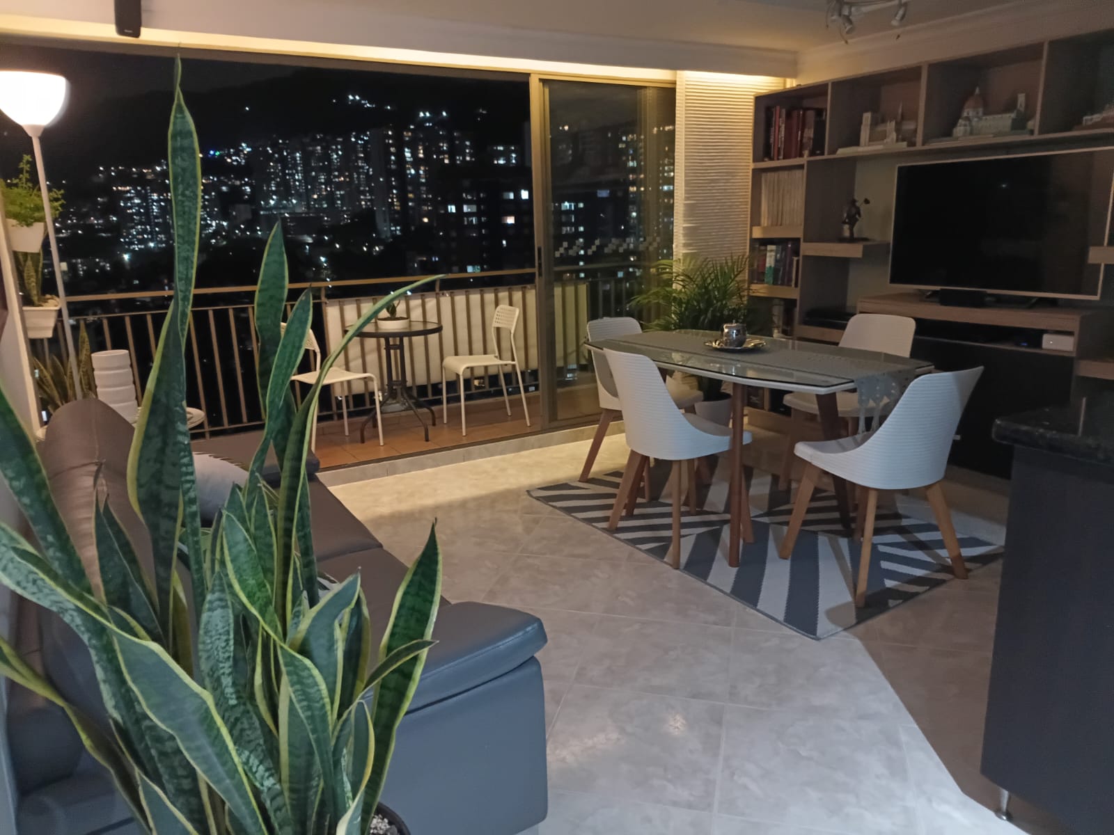 Apartamento en venta en la Loma de los Bernal