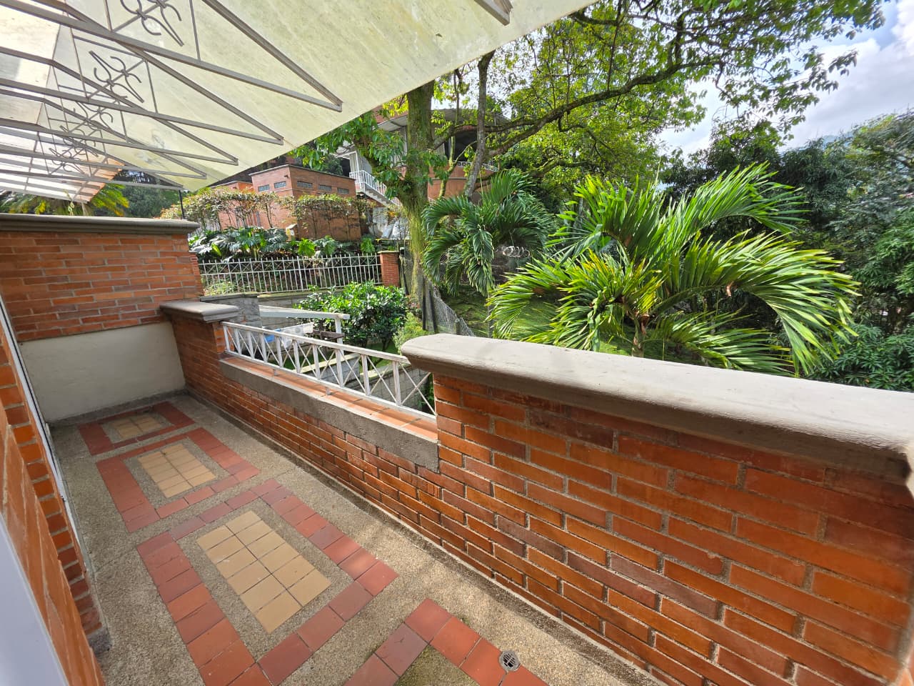 Casa en venta en las brujas envigado