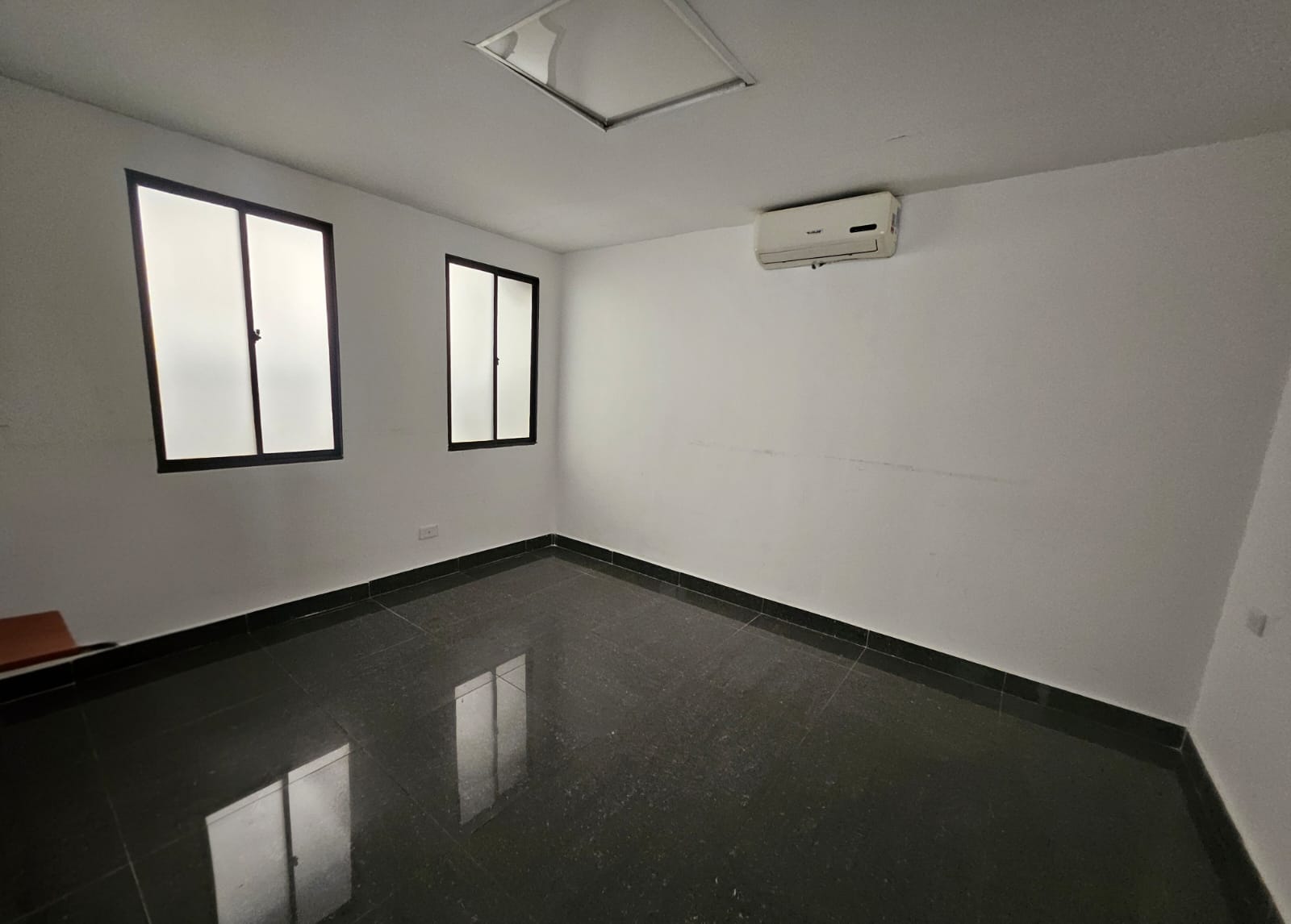 Casa comercial para arriendo en La 80 Floresta