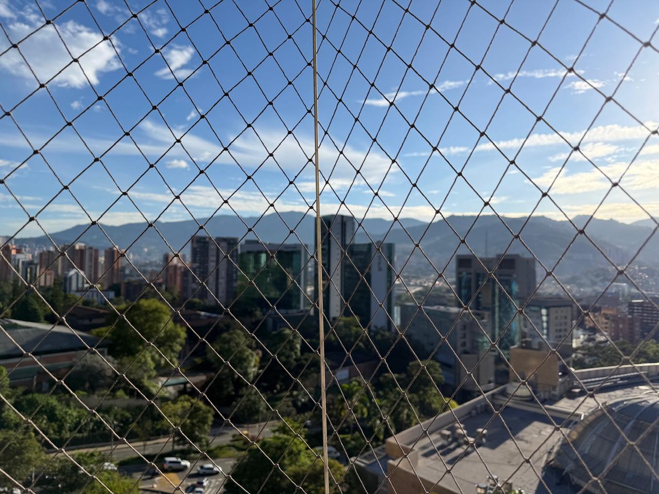 Apartamento amoblado en arriendo en El Poblado sector Los Balsos