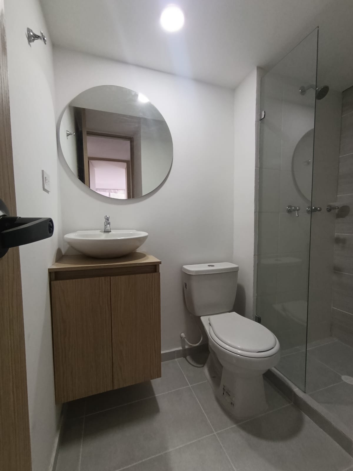 APARTAMENTO PARA RENTA BELLO- SECTOR MADERA