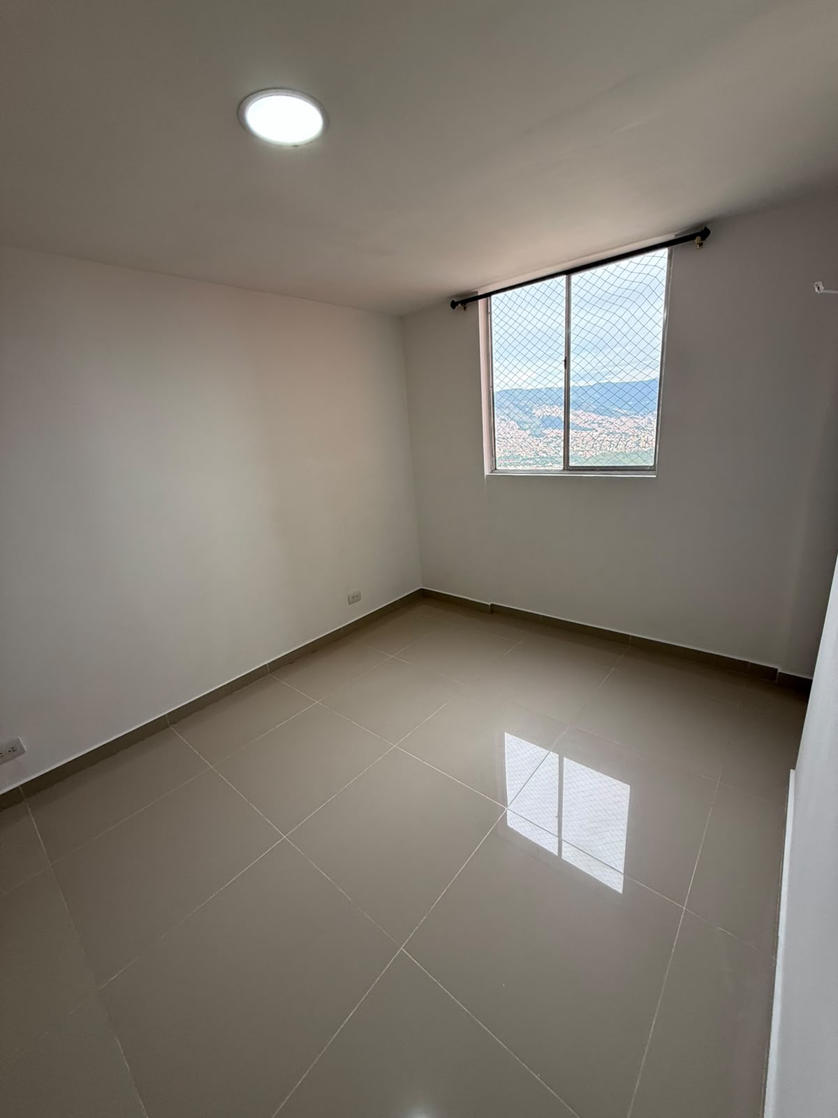 Apartamento en venta en Robledo Pajarito Sector Las Lunas