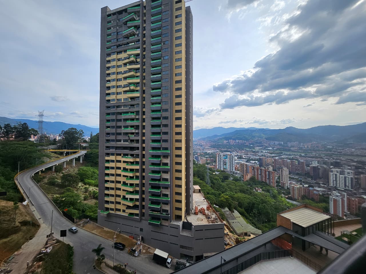 Apartamento para estrenar en arriendo en Las Palmas Medellín