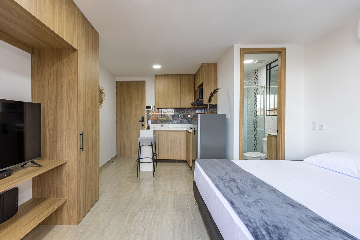 Apartaestudio tipo Loft amoblado en venta Belén Rosales