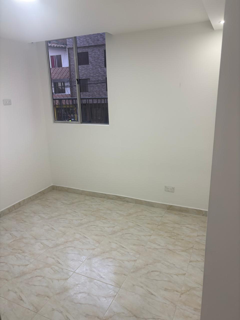 Apartamento en Venta en Bello cerca a la estación madera
