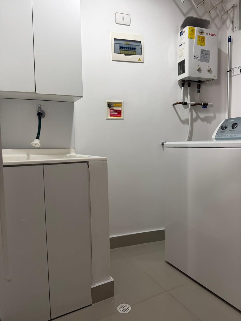 Apartamento en arriendo en Loma del Indio El Poblado Medellín