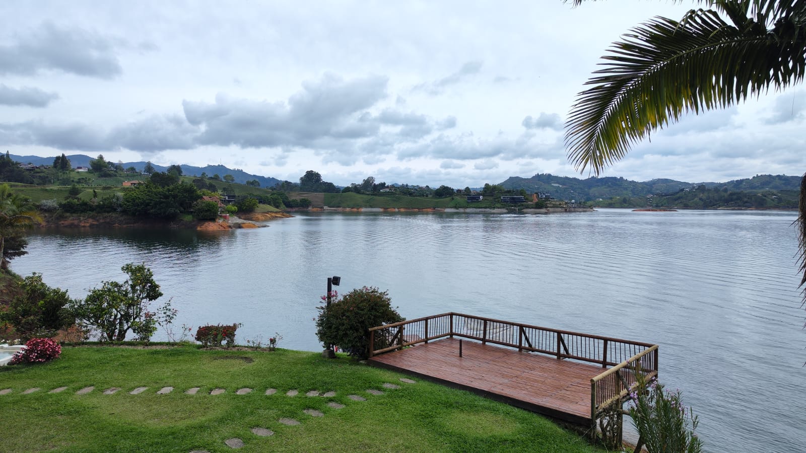 Casa finca en venta en Guatape  Antioquia con acceso a la represa
