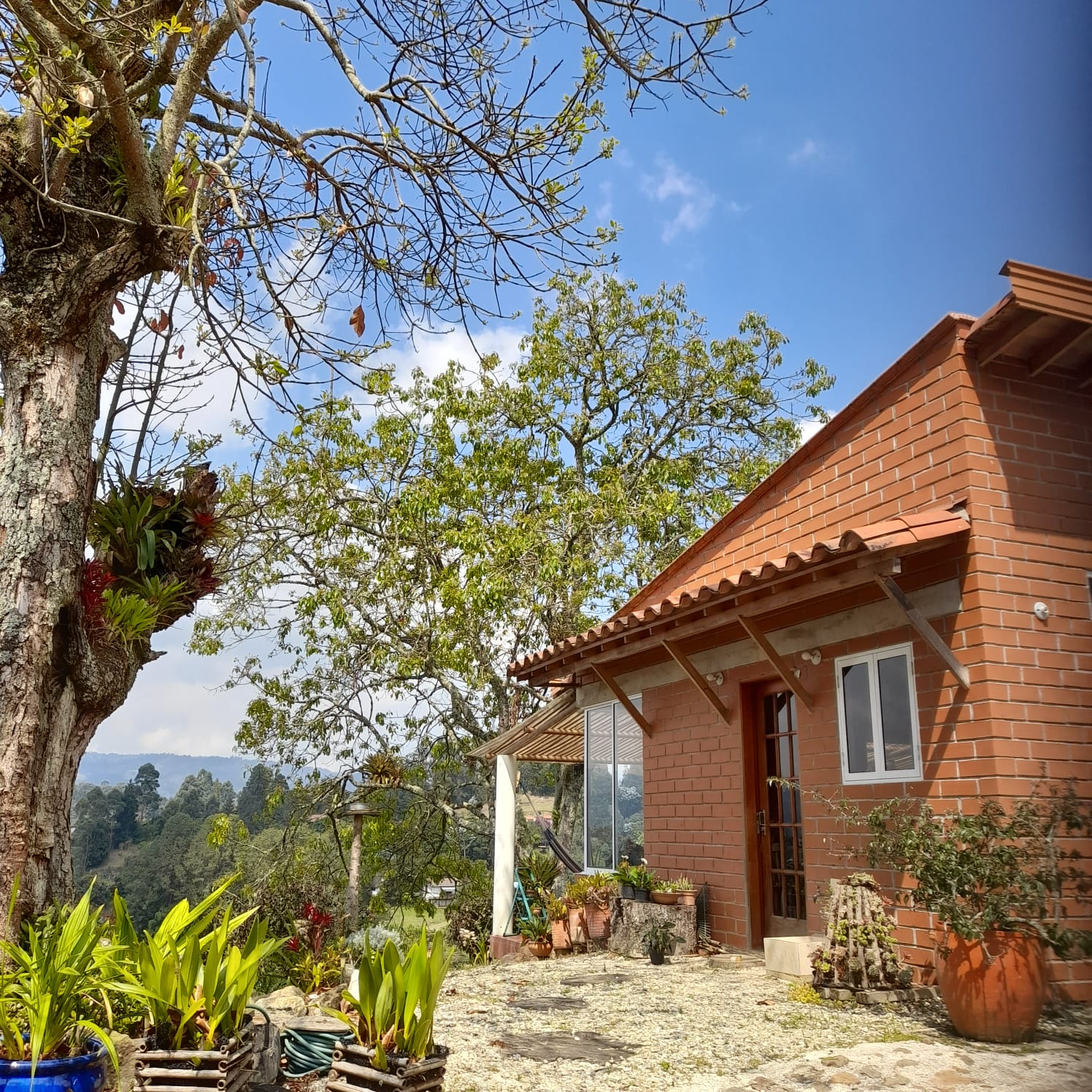 Casa campestre para la venta en Guarne sector La Clarita
