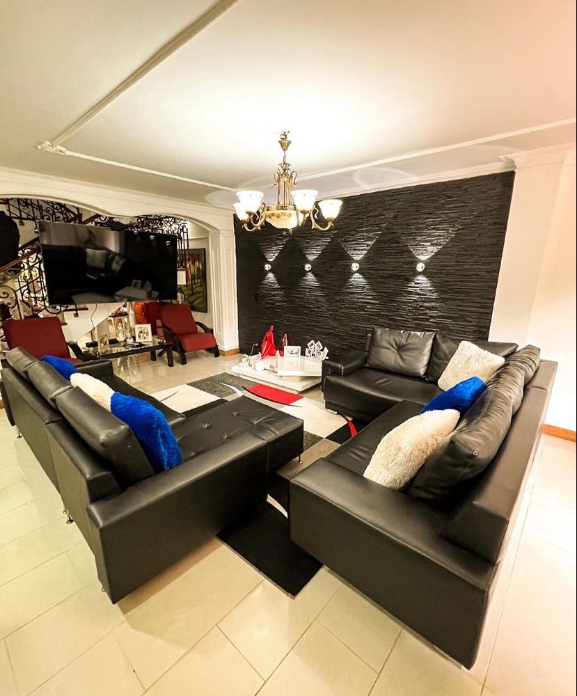 Hermosa casa para la venta en Sabaneta