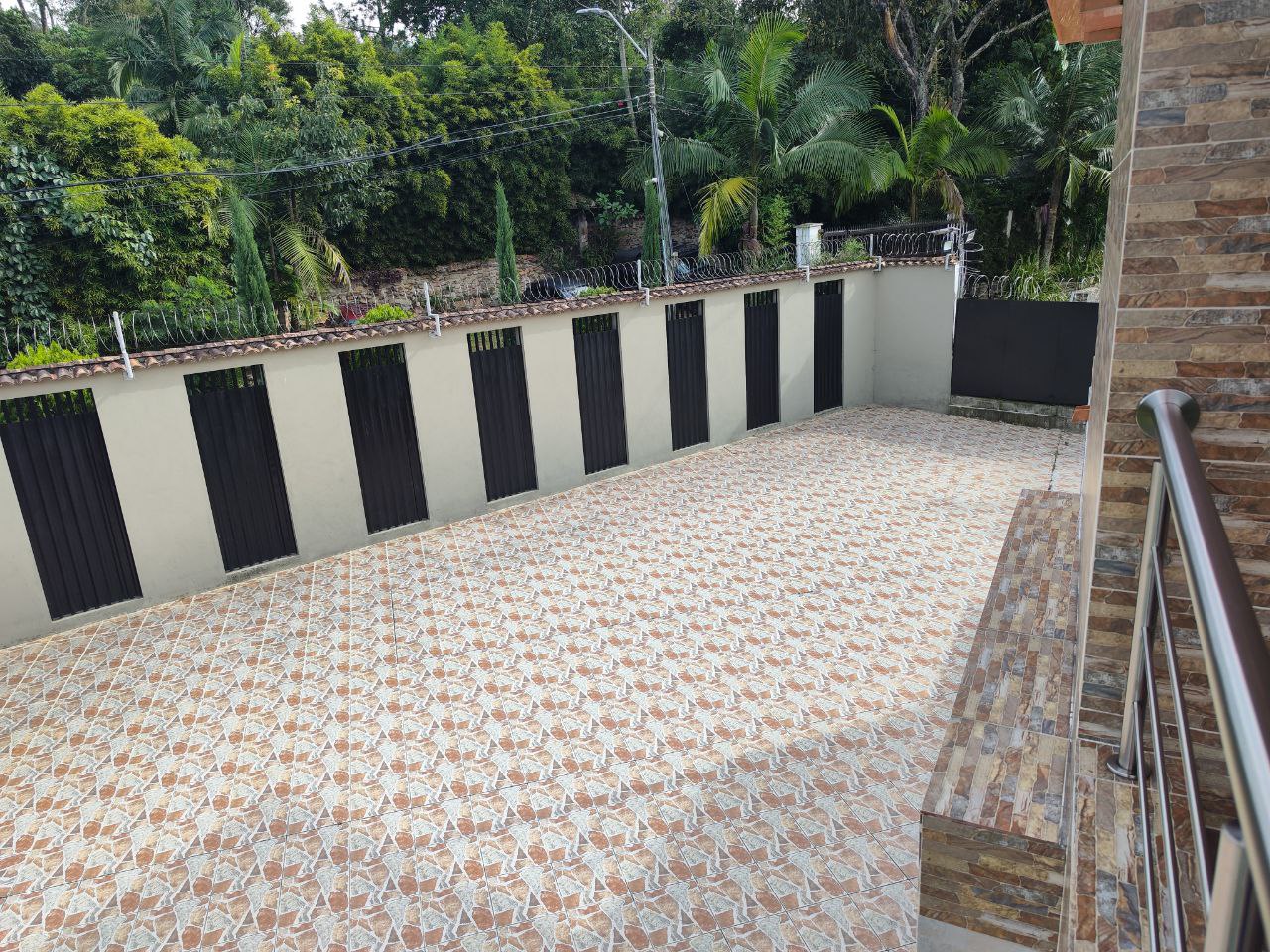 Casa para la venta INDEPENDIENTE en El Escobero parte baja