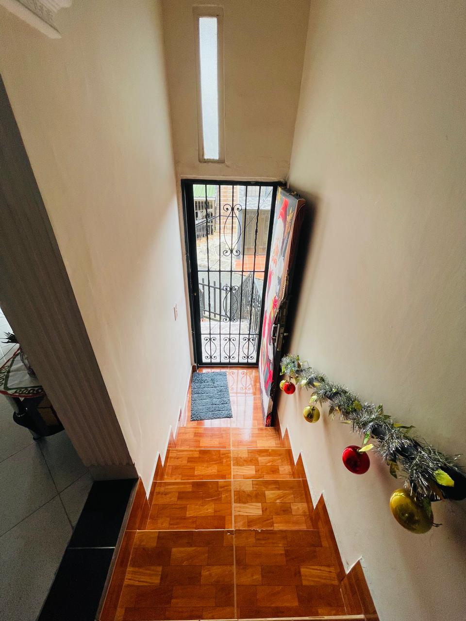 VENDO CASA EN ROBLEDO LOPEZ DE MESA MEDELLIN