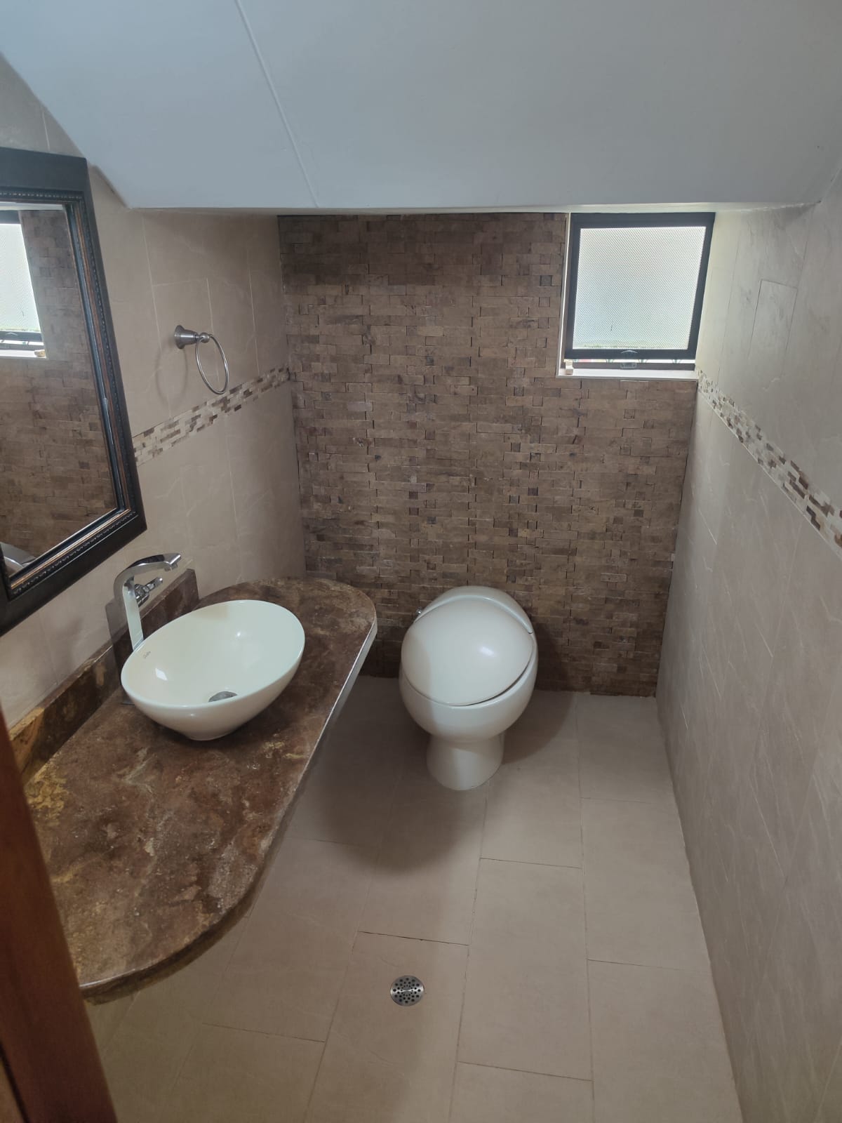 Venta de casa en El Poblado Loma de Los Parra