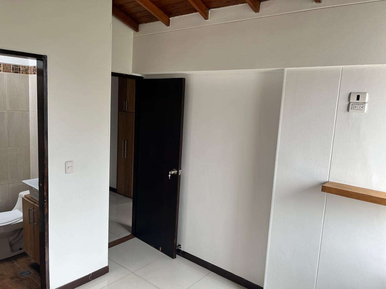 Apartamento en Venta Medellin Loma de los Bernal