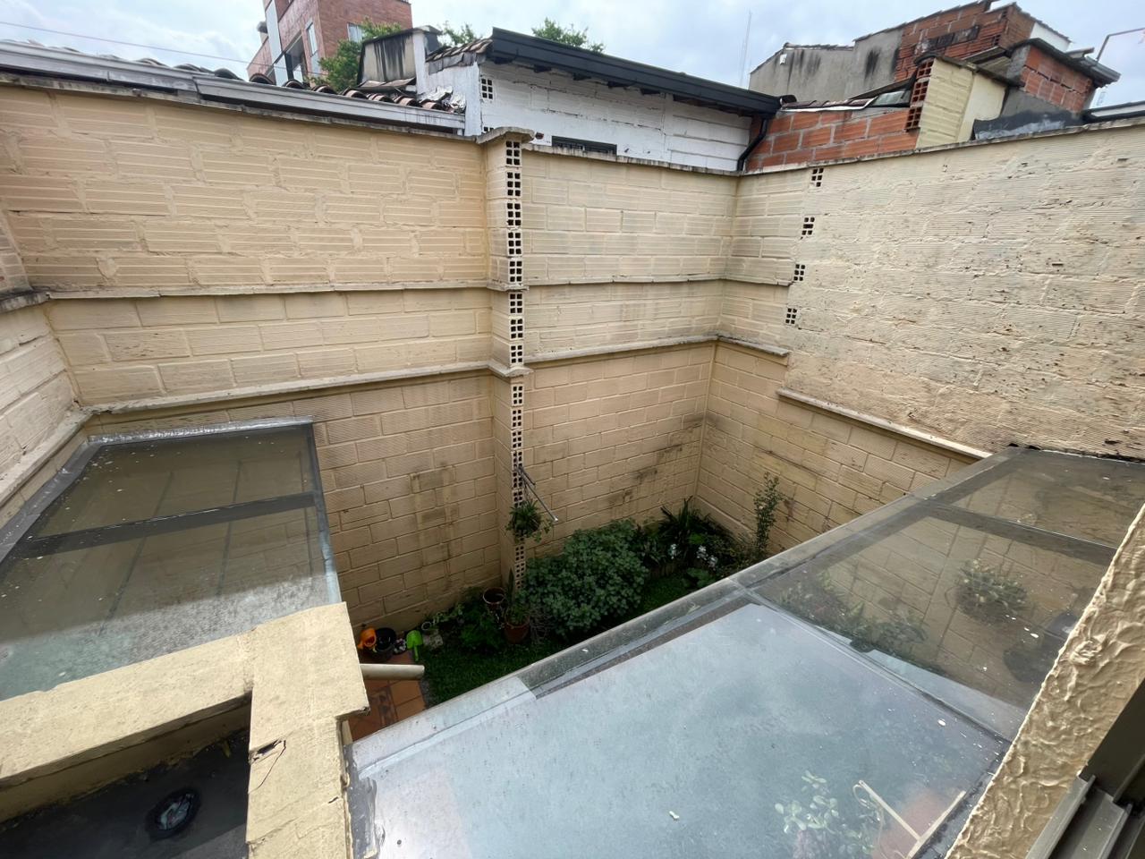 Casa en arriendo en Envigado Alcala