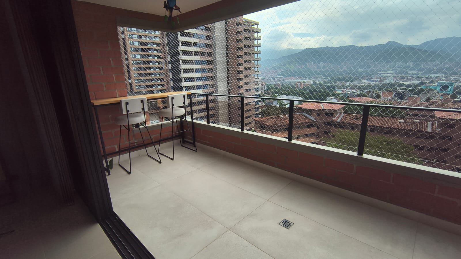 Apartamento amoblado en venta Castropol el Poblado