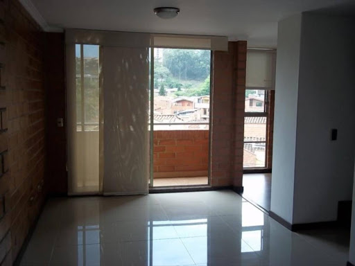 Casa en venta en La Mota Medellin
