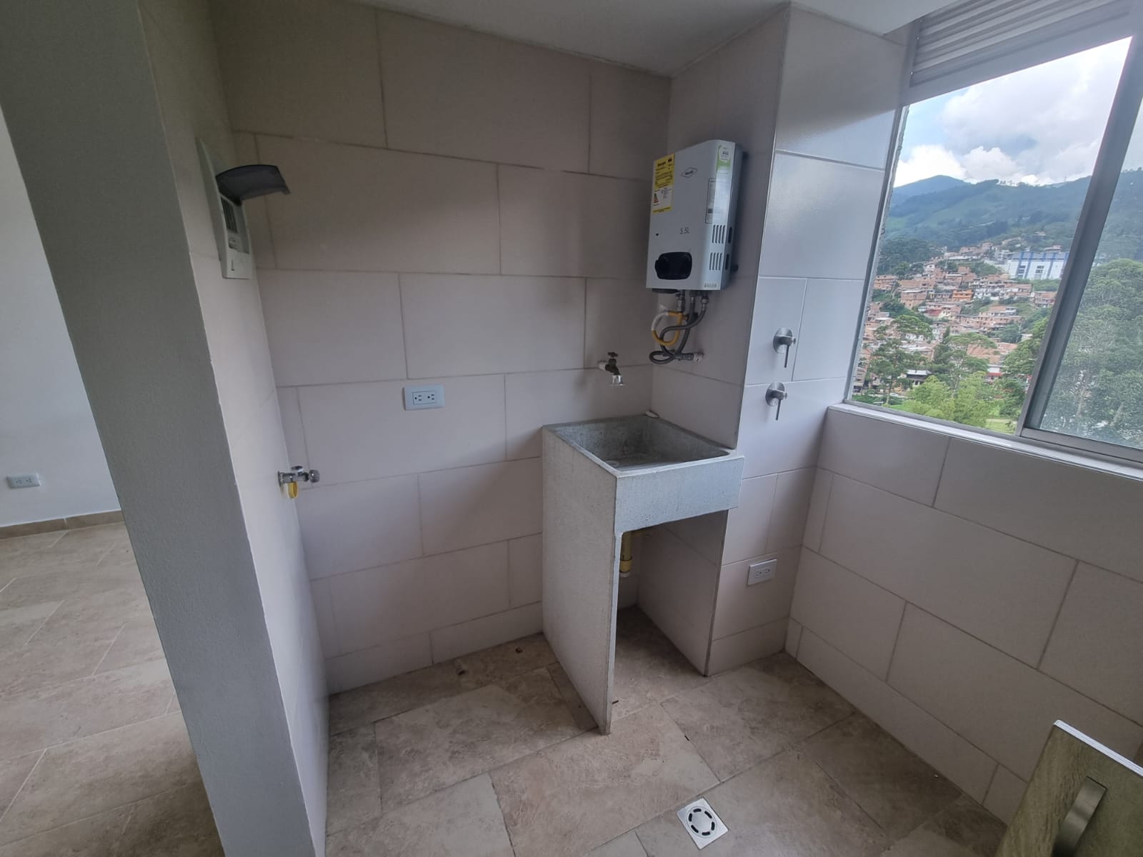 Apartamento en venta en la estrella tablaza