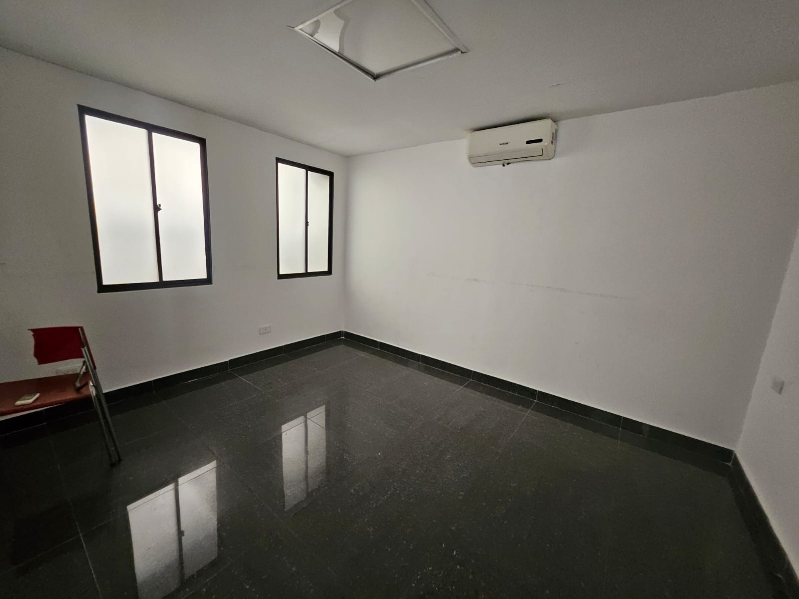 Casa comercial para arriendo en La 80 Floresta
