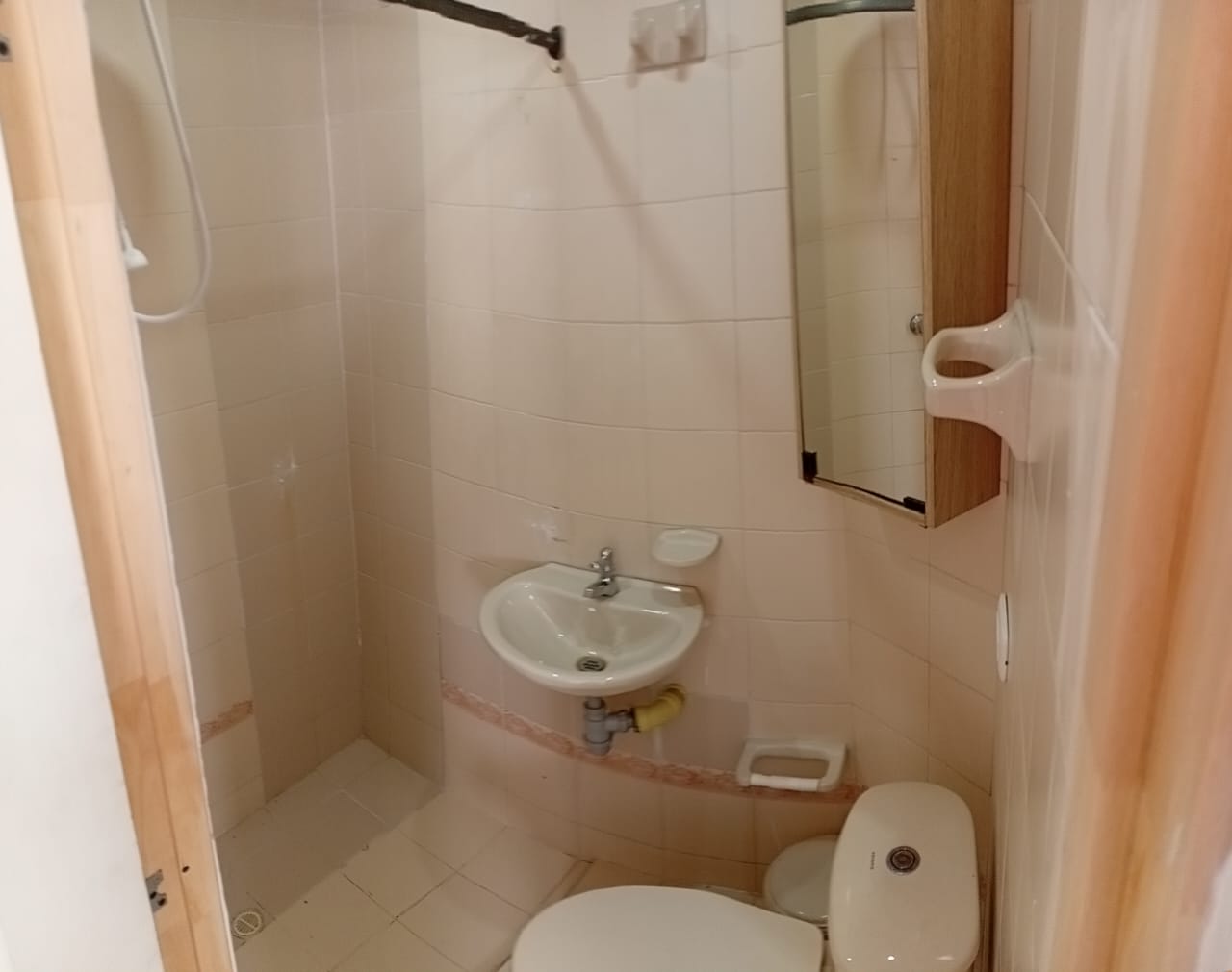 Casa amoblada para arriendo en Santa Monica Medellín