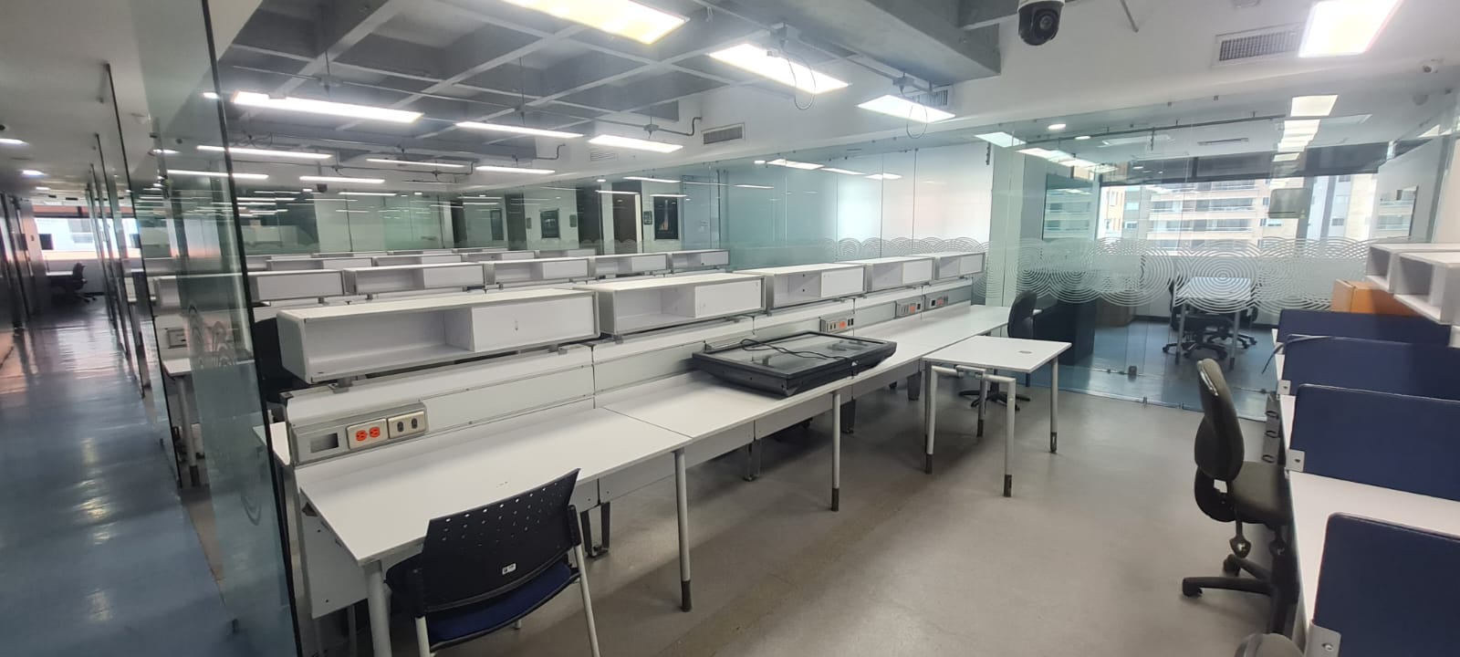 Oficina para  venta en el poblado ciudad del rio
