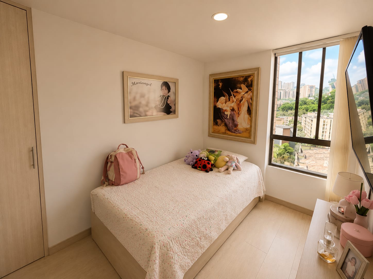 APARTAMENTO EN VENTA ENVIGADO LA PAZ – ZONA PLANA, PISCINA Y VISTA