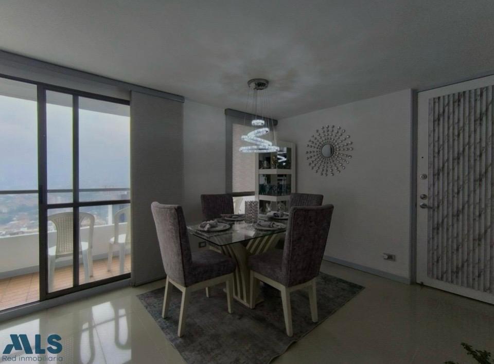 Apartamento para la venta en Envigado Loma del Barro