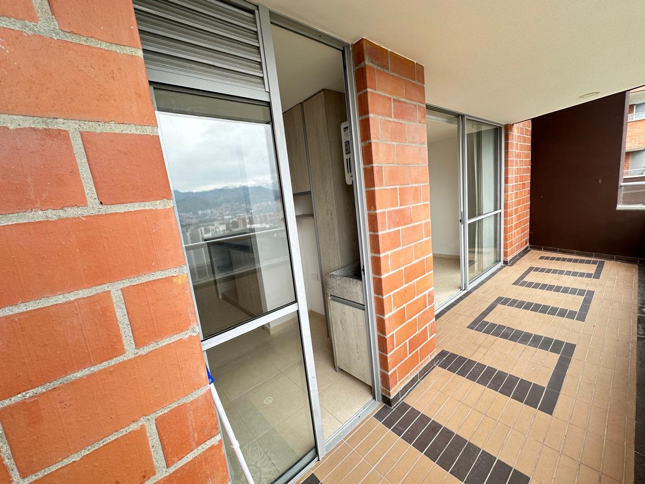 Apartamento en arriendo en Loma del Indio Poblado
