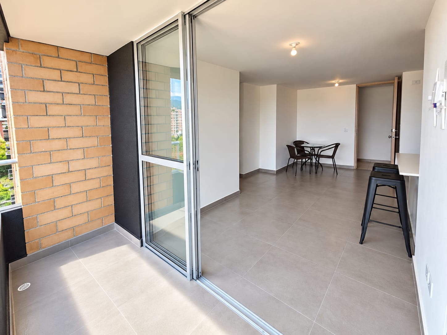 Apartamento en venta Las Lomitas Sabaneta – Piso 16 + vista