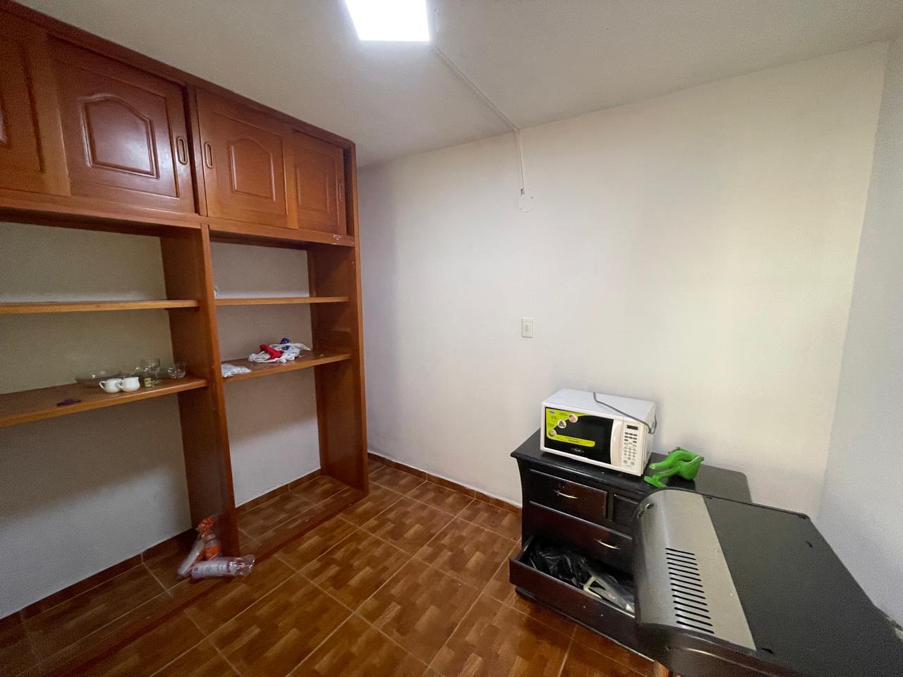 Se arrienda casa local en bello la cumbre