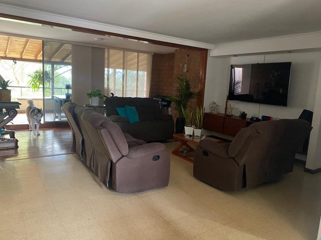 Apartamento para la venta en Loma de los Bernal Medellín