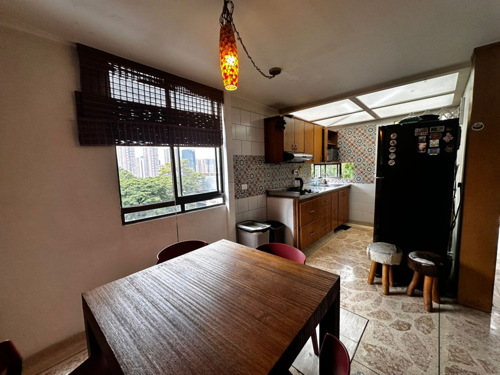 Apartamento duplex en venta en Castropol Medellin