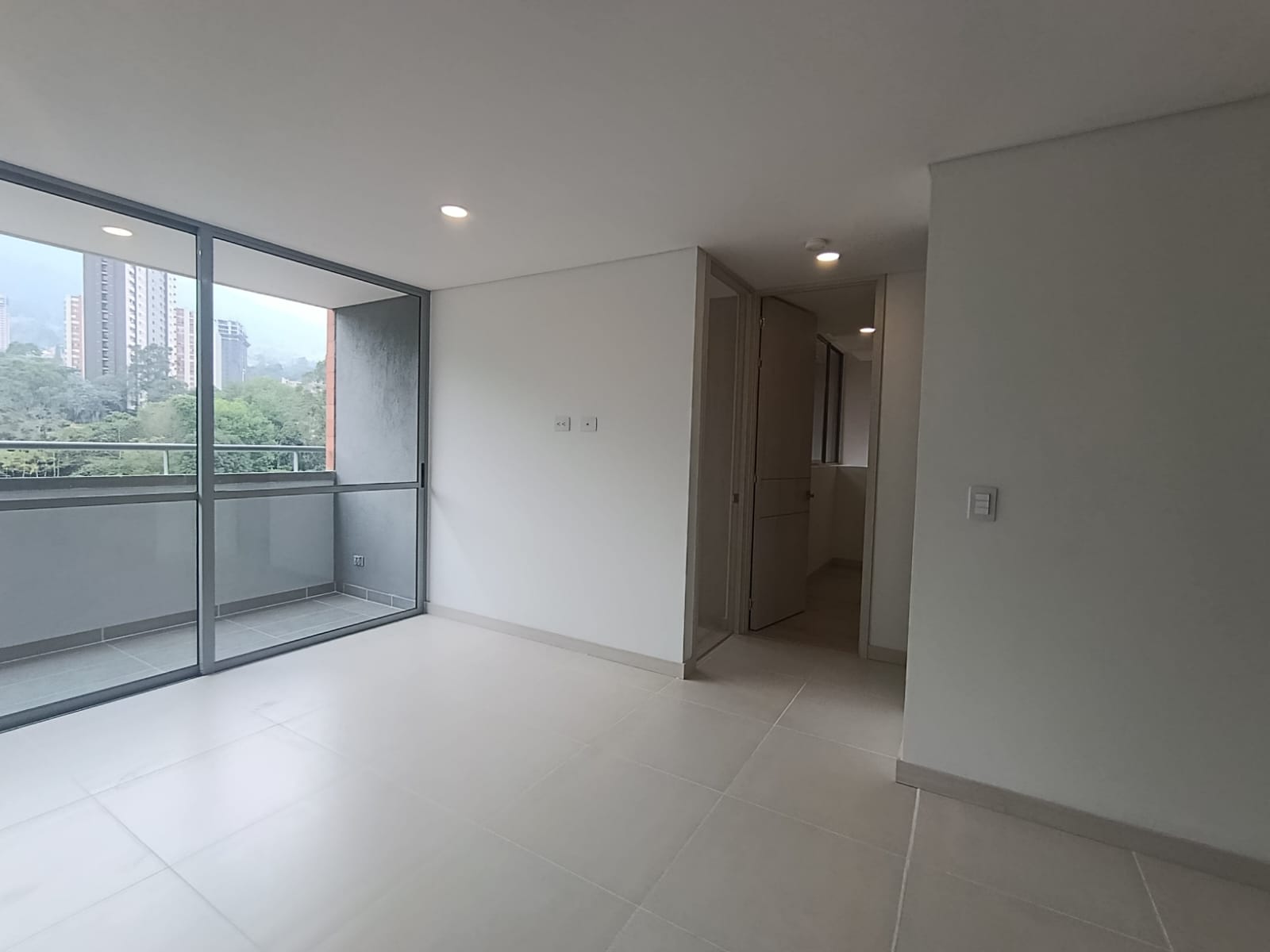 Arriendo apartamento en La Estrella para estrenar