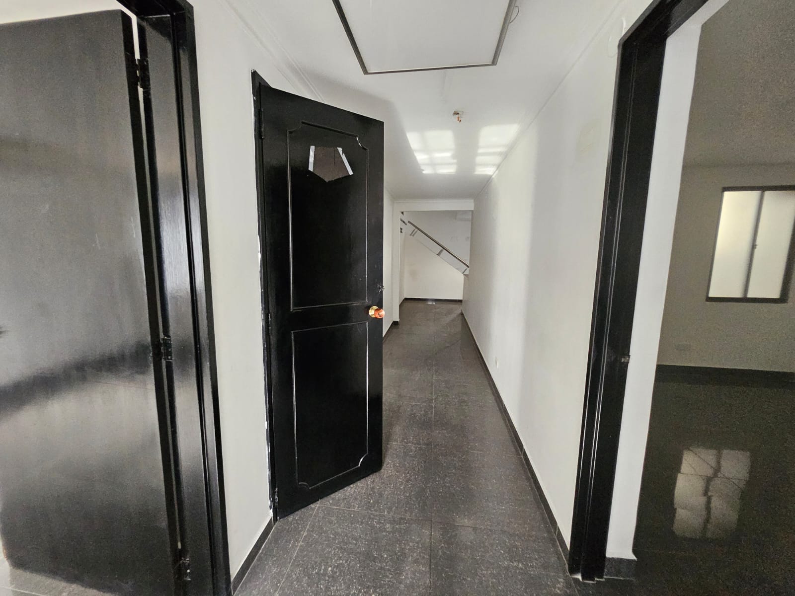 Casa comercial para arriendo en La 80 Floresta