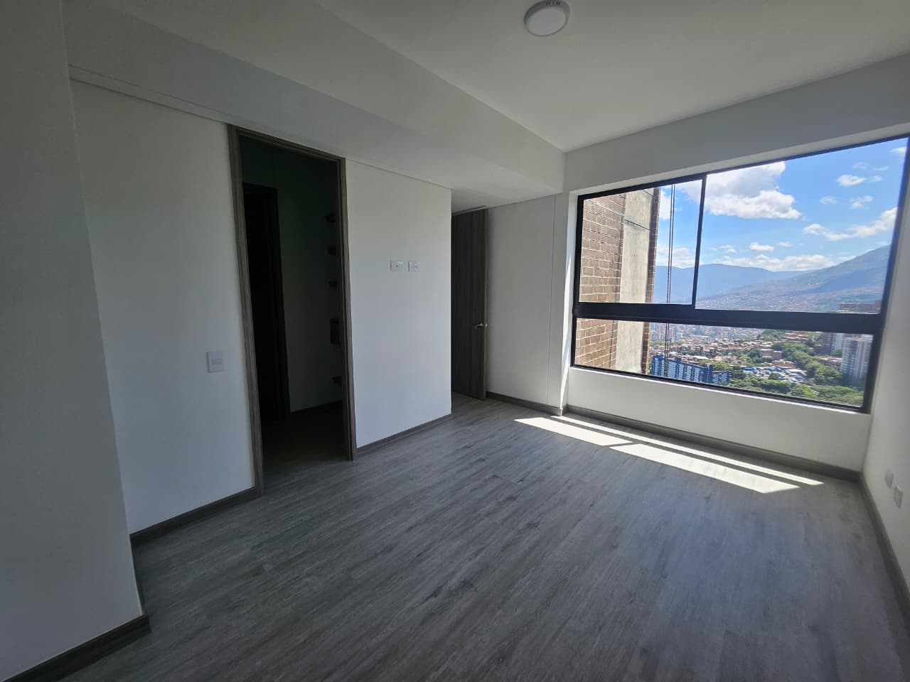 Apartamento para estrenar en venta en Las Palmas Medellín