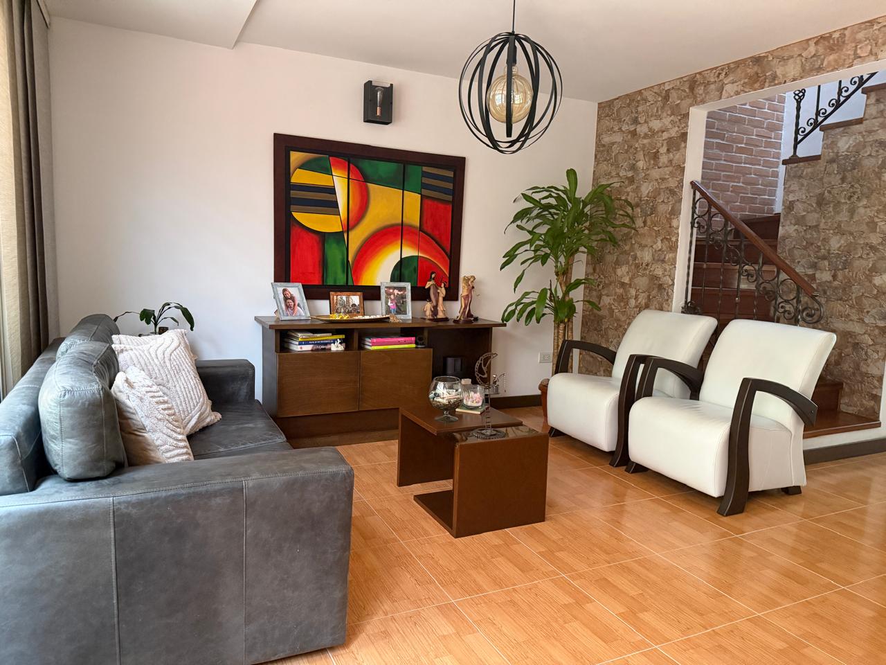 Casa para la venta en Envigado   sector Cumbres