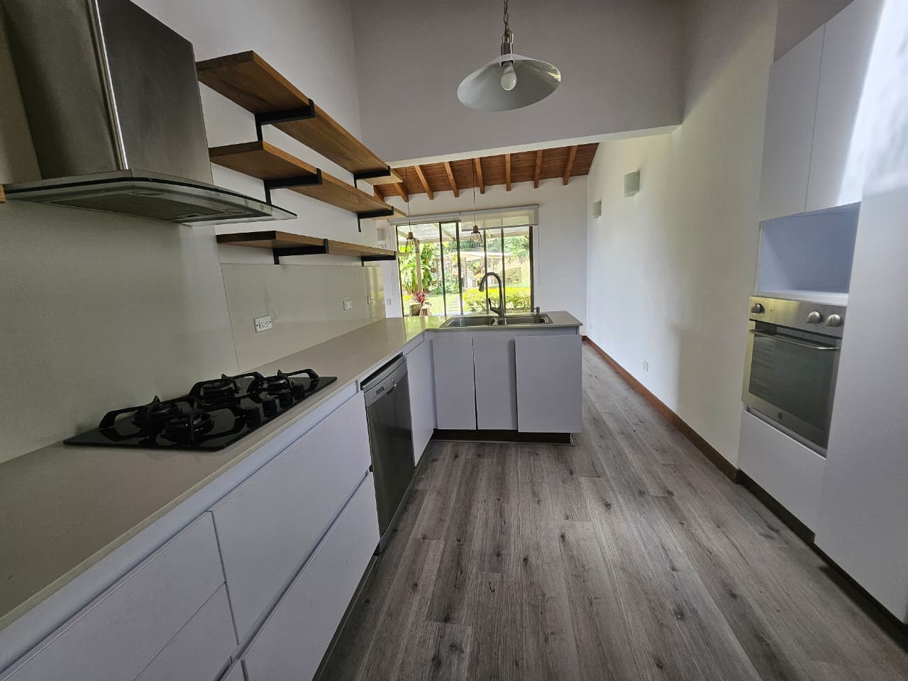 Casa para arriendo en Envigado Loma del Escobero