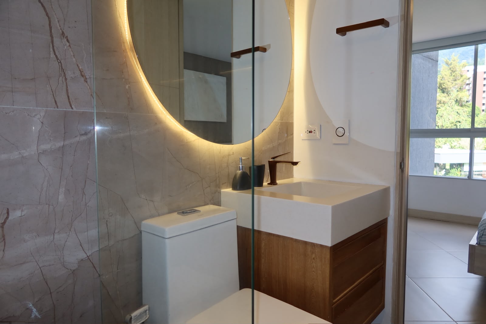 Apartamento amoblado en arriendo en Camino Verde Envigado