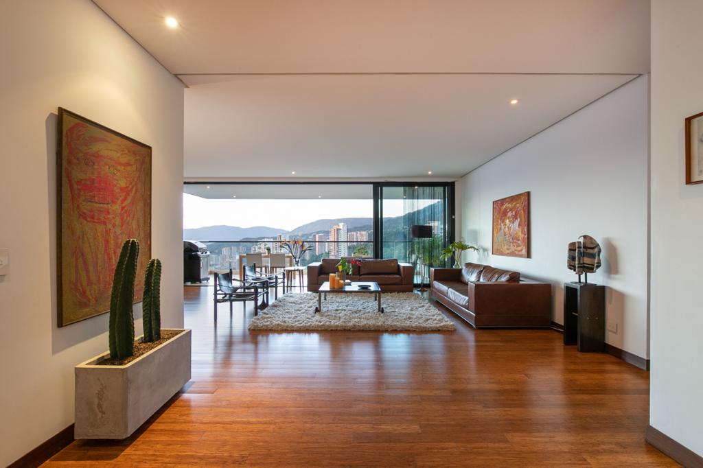 Venta de apartamento en Medellin El Poblado Los Balsos