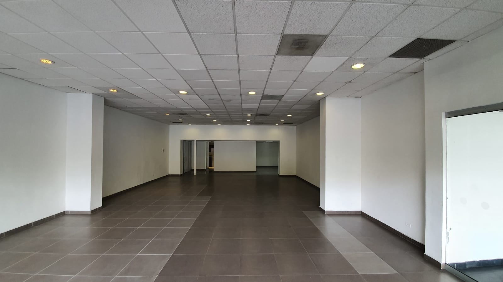 Local para la venta en Laureles