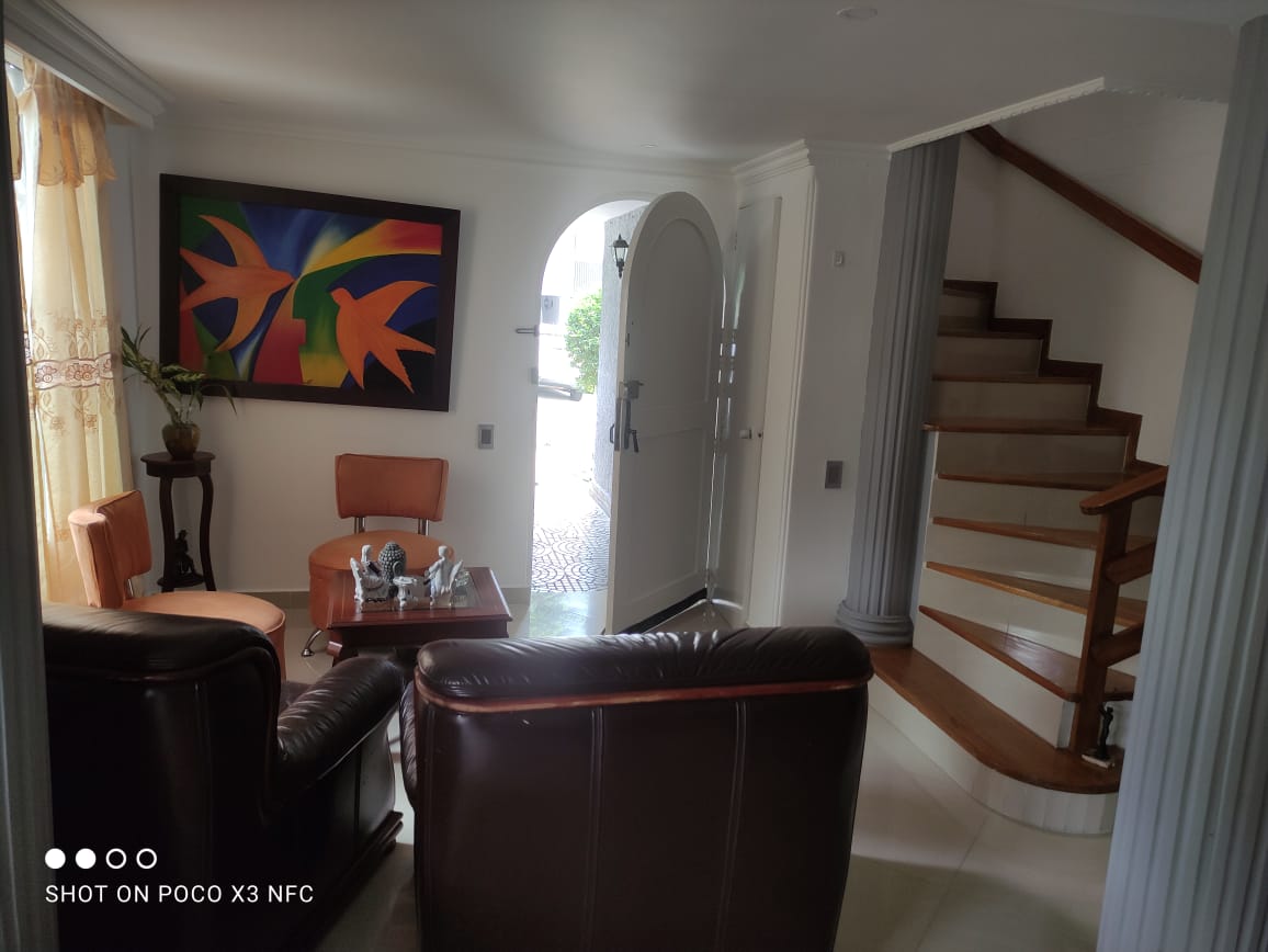 Casa para la venta en Envigado Las Antillas