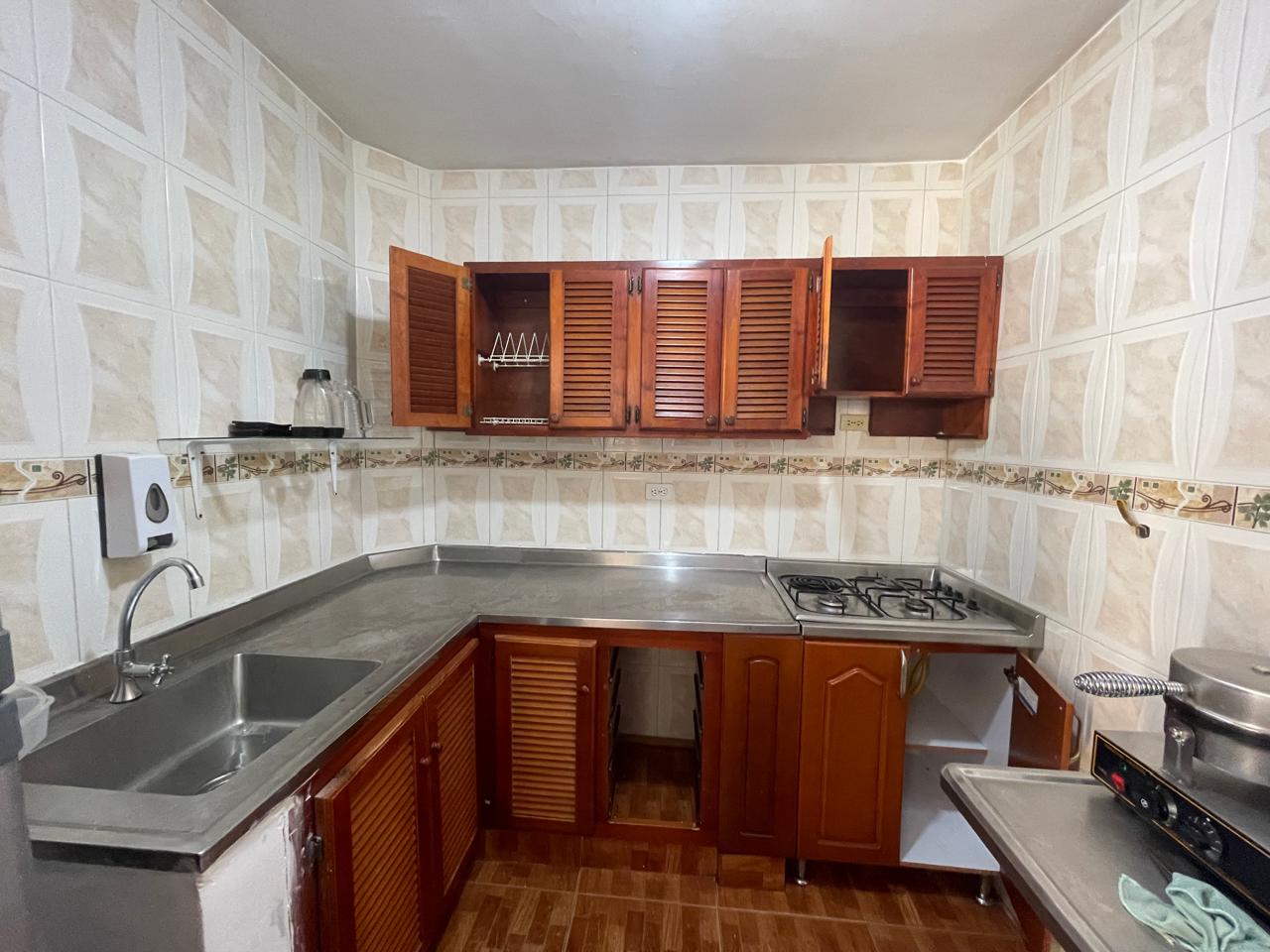 Se arrienda casa local en bello la cumbre