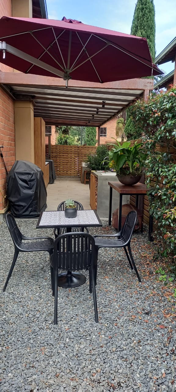 Venta de casa en El Retiro cerca al parque