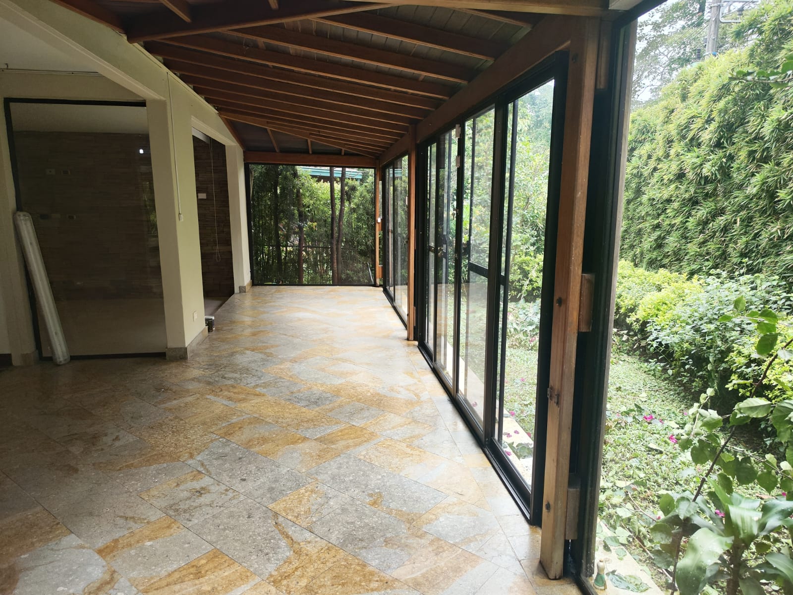 Venta de casa en El Poblado Loma de Los Parra