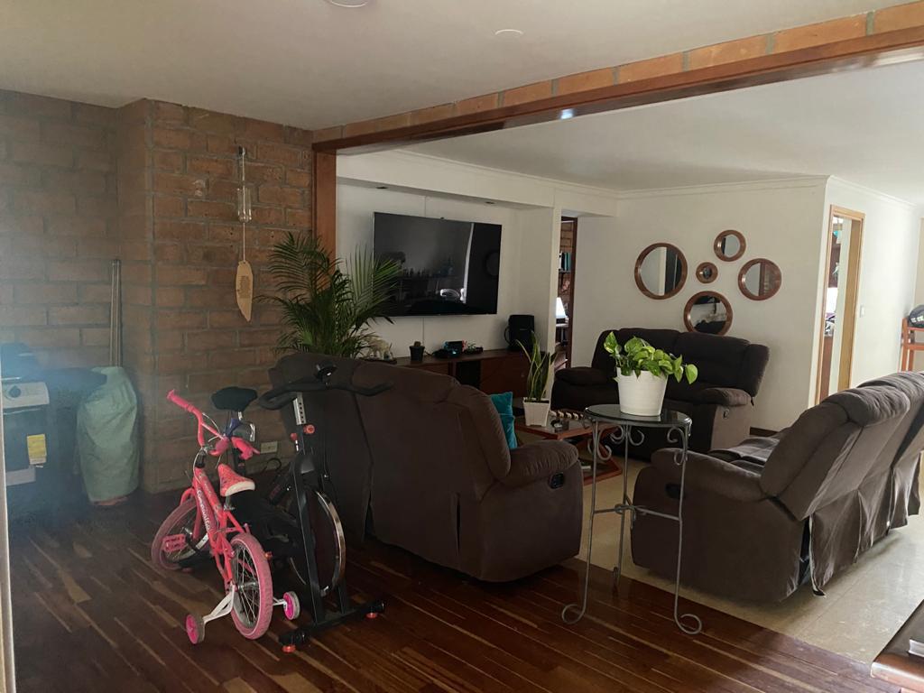 Apartamento para la venta en Loma de los Bernal Medellín