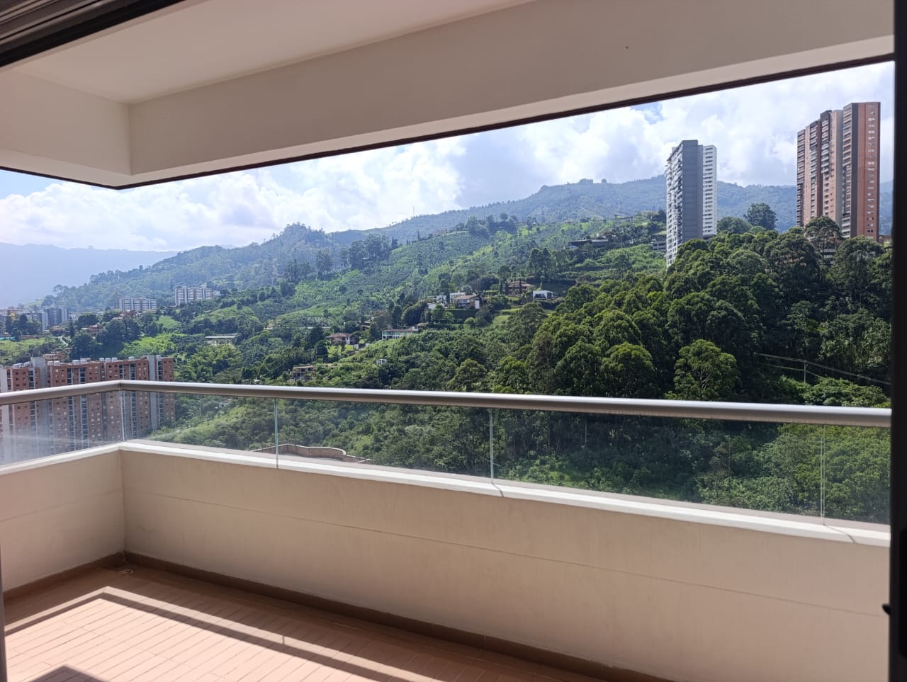 Venta de Apartamento en Sabaneta Las Lomitas