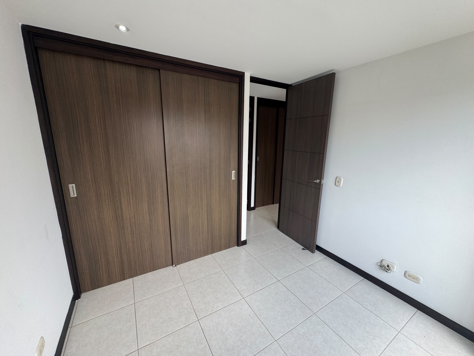 Apartamento para arriendo loma de san José parte baja
