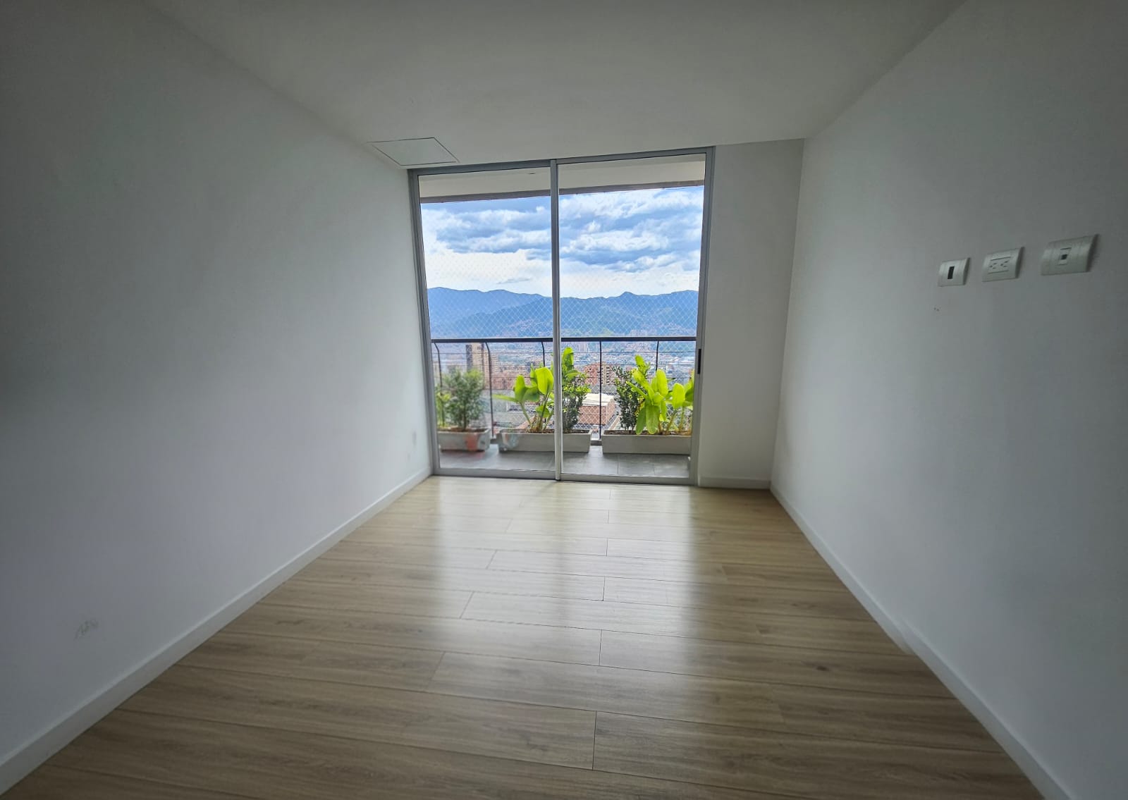 Apartamento para arriendo en La Calera Poblado Medellin