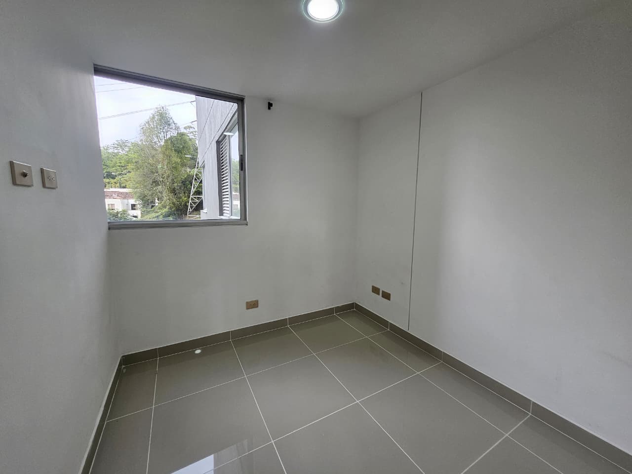 Apartamento para arriendo en La Loma del Indio El Poblado